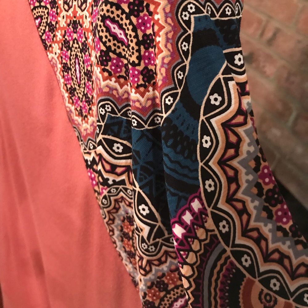 Paisley Grace XXXL Rose Tunic w/ 3/4 Sleeve - Picture 3 of 3